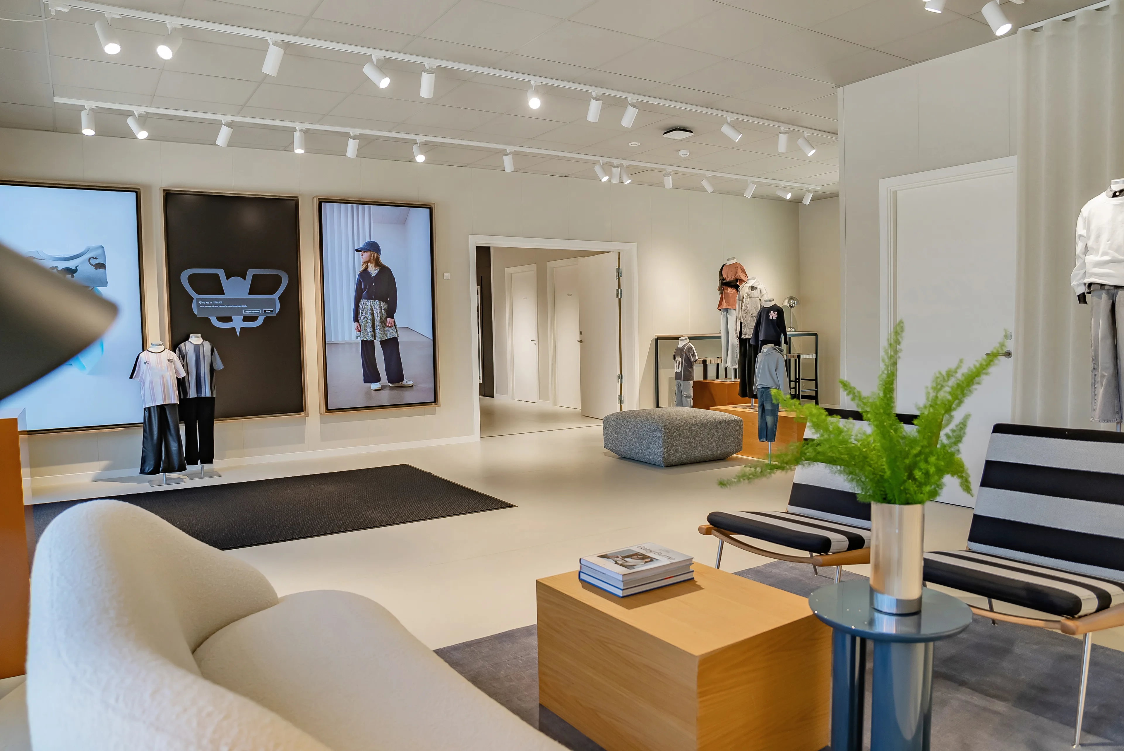 Modulbyggeri kontor og showroom loungemiljø